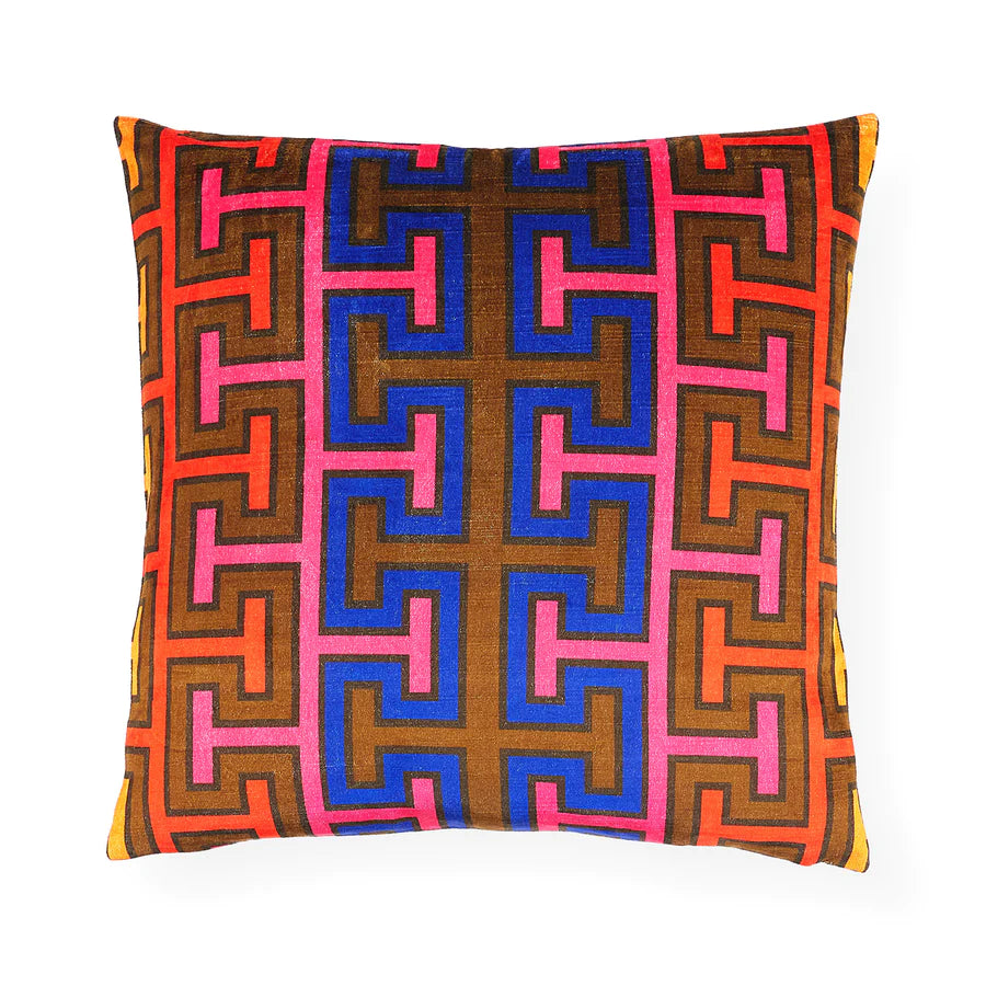 CUSHIONS & HOME TEXTILES