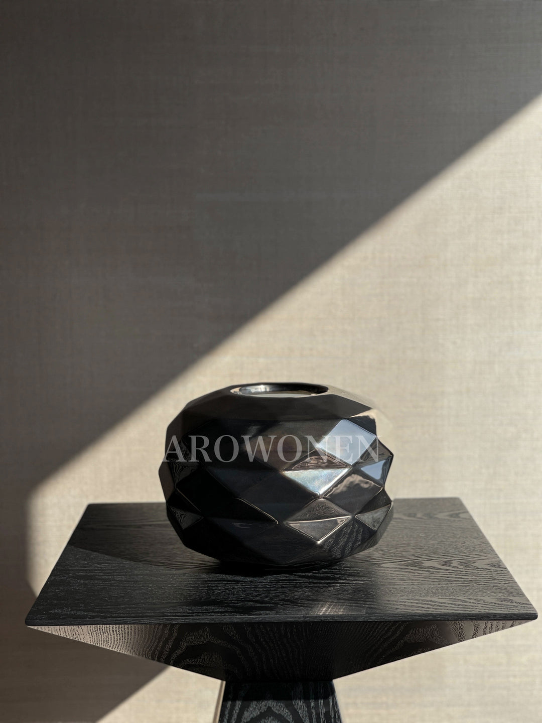 Vase - Cut Panciuto - Glossy Dark Platinum