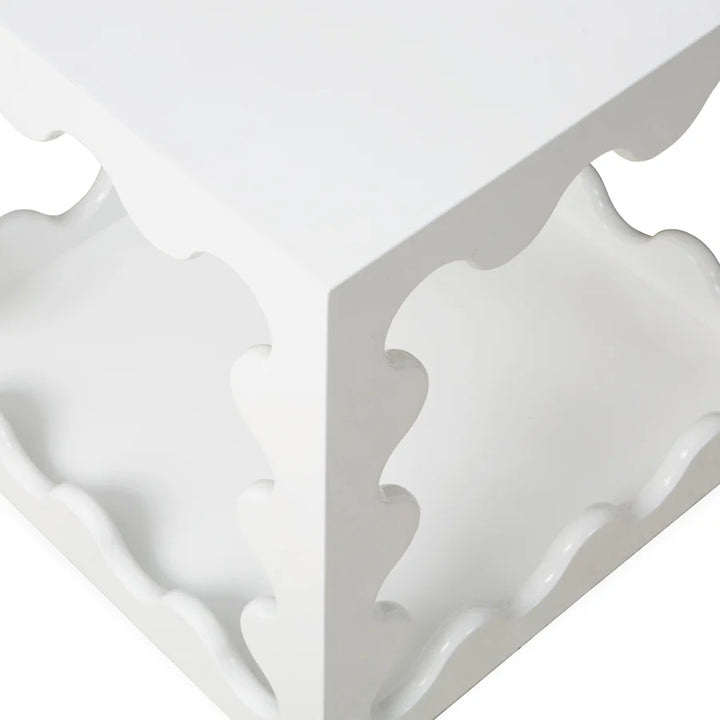 SHOWROOM - Ripple Lacquer Cube - White