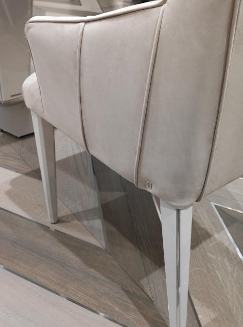 Chair - Ginsberg