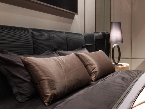 Bed - Plaza
